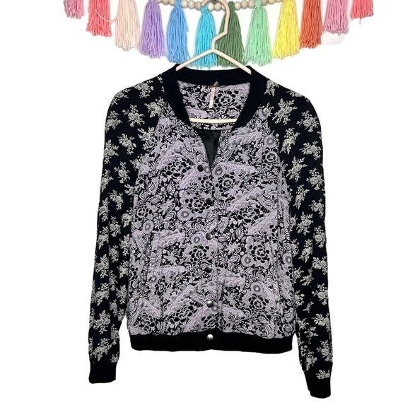 Free People Black and Purple Floral Snap Button Long Sleeve Bomber Jacket Small - Picture 16 of 16